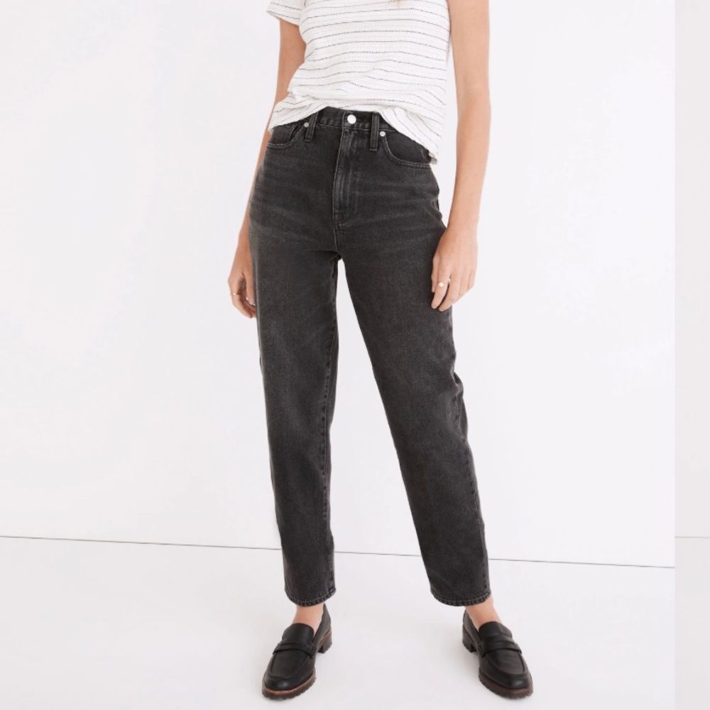 Madewell Baggy Tapered Jeans in Mackinnon Wash